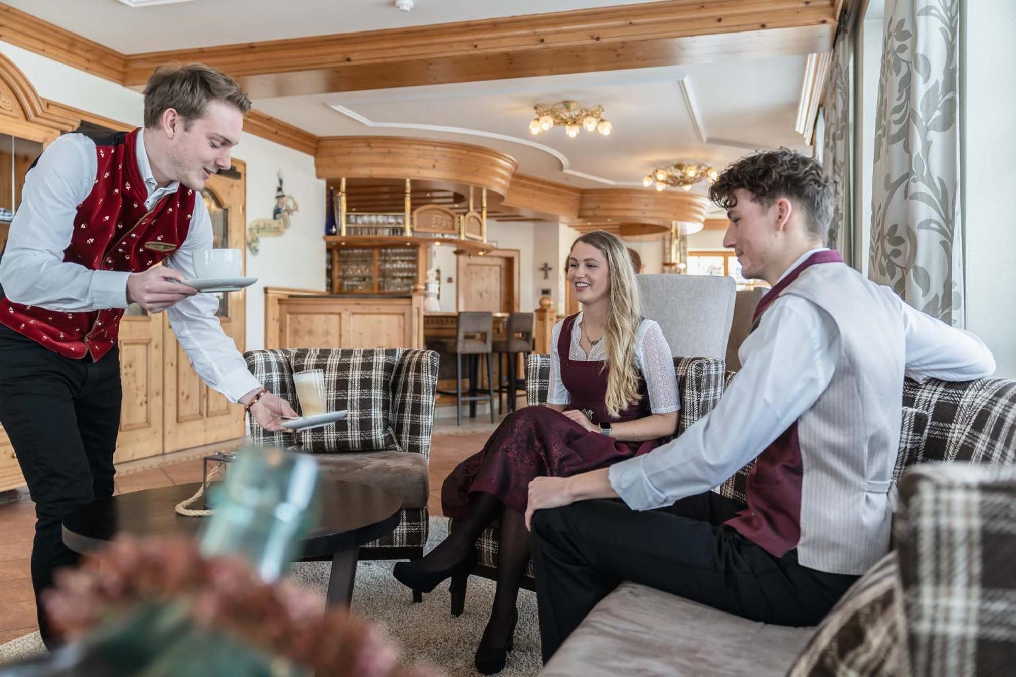 Posthotel Hofherr Konigsdorf Zewnętrze zdjęcie