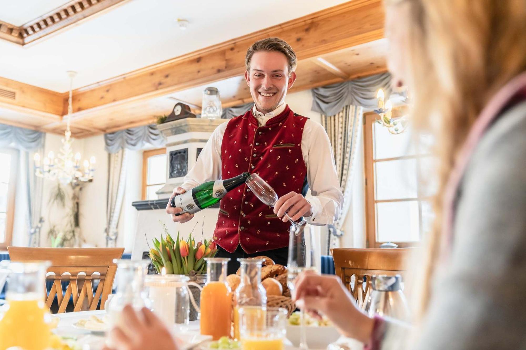 Posthotel Hofherr Konigsdorf Zewnętrze zdjęcie